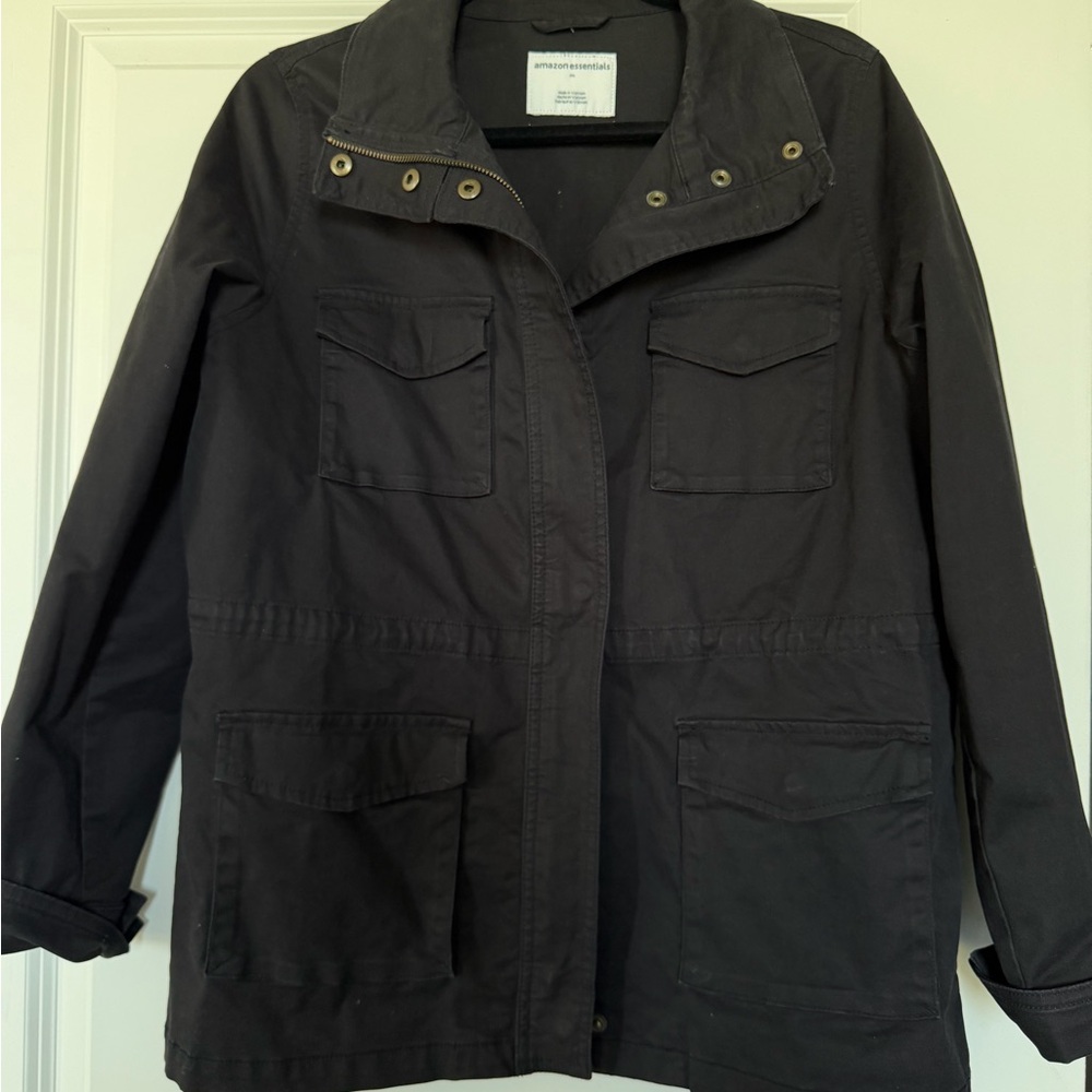 Amazon Essentials Women's Utility Jacket in Black